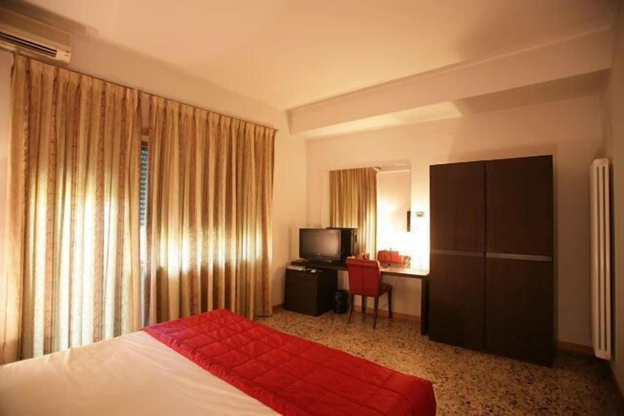 Hotel Piazza Marconi Cassino Exterior photo
